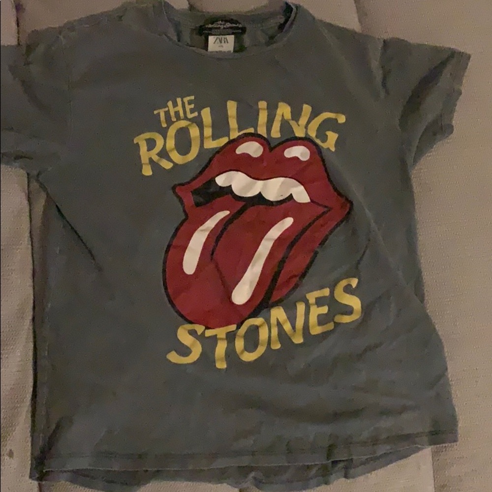 A rolling stones shirt